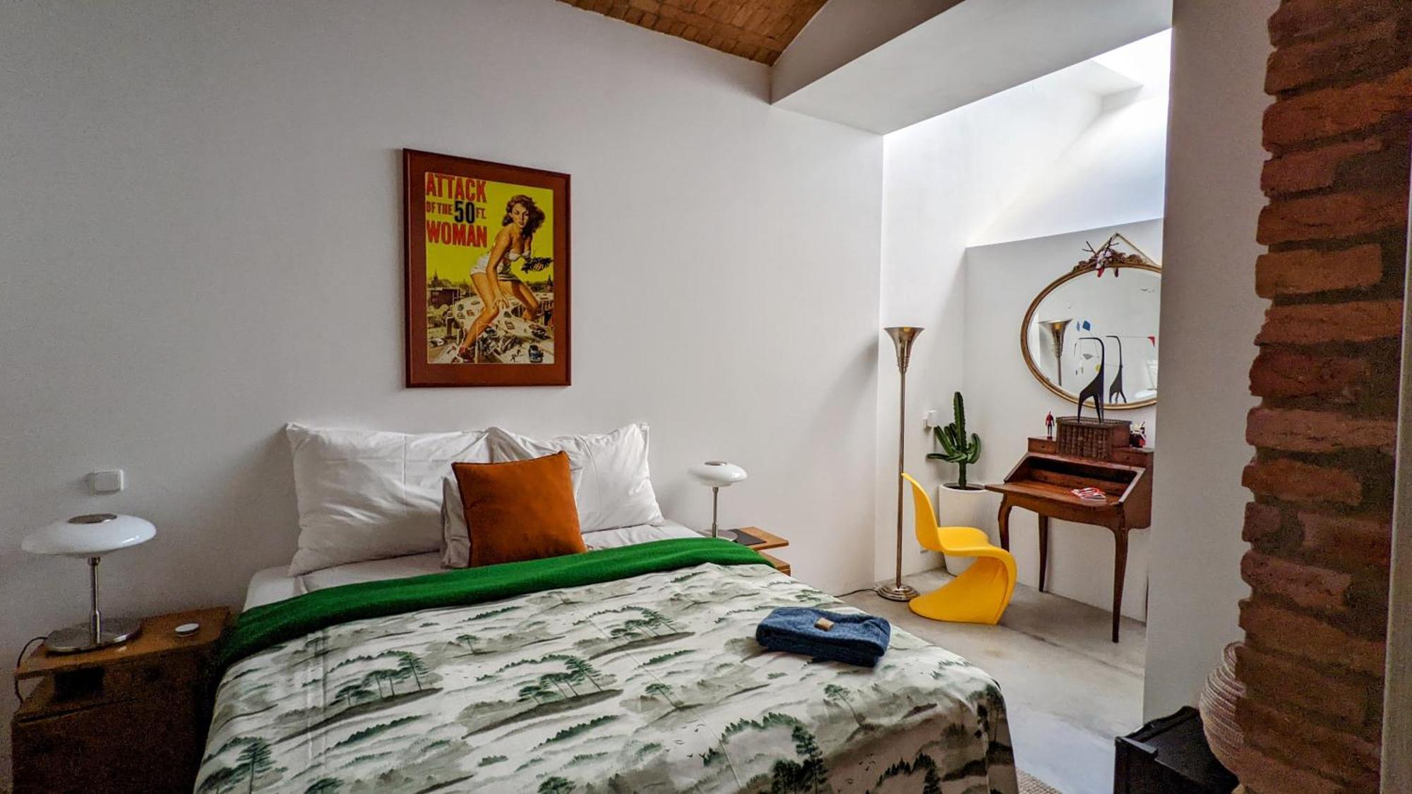 Romantic And Atypical Apartments In Prague'S Montmartre Exterior photo
